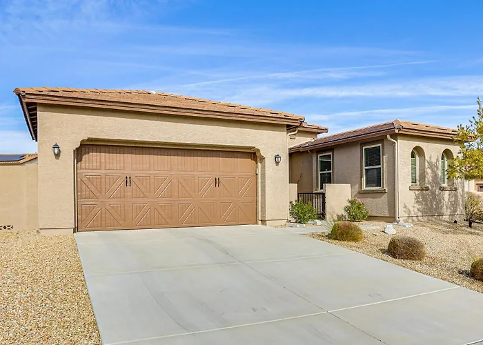 Outdoor Oasis & Community Perks: Goodyear Gem *