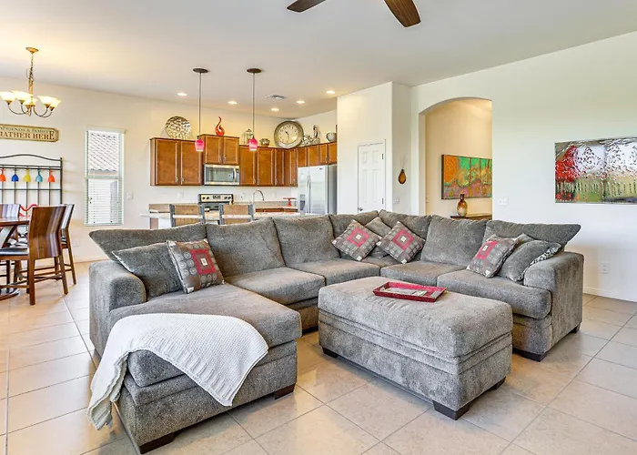 Holiday home Outdoor Oasis & Community Perks: Goodyear Gem *